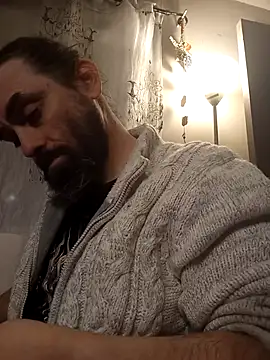 Snapshot of teekoine1 chatting on 10/18/25, 10:43 teekoine1 online show from 10/18/25, 10:43