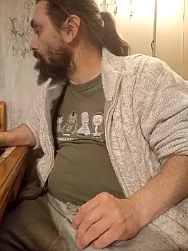 Snapshot of teekoine1 chatting on 02/15/26, 09:55 teekoine1 online show from 02/15/26, 09:55