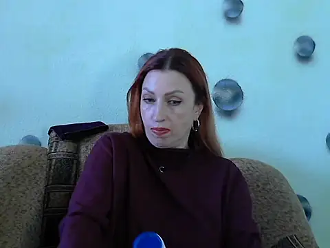 Jillian Pattie online show from 10/13/25, 08:03