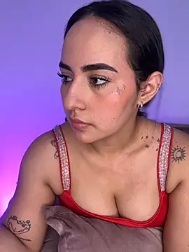 Snapshot of anniesweet02 chatting on 11/10/25, 10:09 anniesweet02 online show from 11/10/25, 10:09