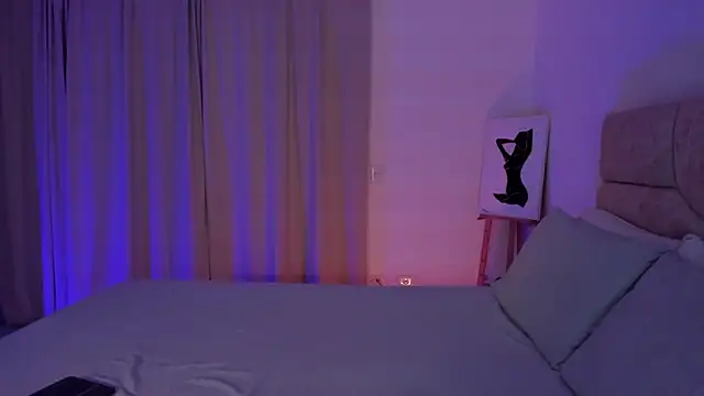 tina olsen07 online show from 10/04/25, 02:09