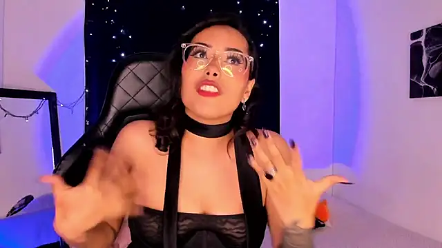 Snapshot of willow_poisson chatting on 01/22/25, 08:28 willow poisson online show from 01/22/25, 08:28