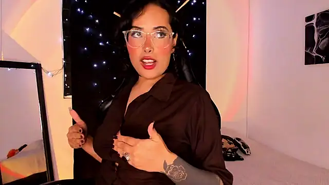 Snapshot of willow_poisson chatting on 01/28/25, 08:15 willow poisson online show from 01/28/25, 08:15