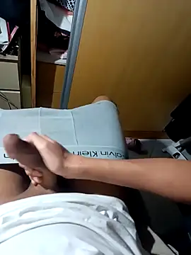 Snapshot of foxy__z chatting on 03/03/26, 02:28 foxy z online show from 03/03/26, 02:28