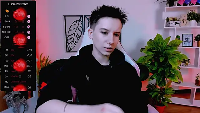 Snapshot of _Rein_ramm chatting on 01/29/25, 06:12 Rein ramm online show from 01/29/25, 06:12