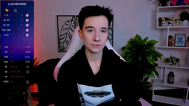 Snapshot of _Rein_ramm chatting on 02/04/25, 06:25 Rein ramm online show from 02/04/25, 06:25