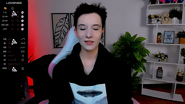 Snapshot of _Rein_ramm chatting on 02/18/25, 06:15 Rein ramm online show from 02/18/25, 06:15