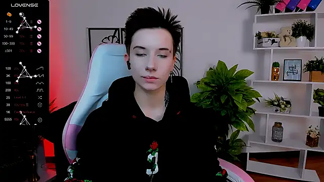 Snapshot of _Rein_ramm chatting on 02/19/25, 09:06 Rein ramm online show from 02/19/25, 09:06