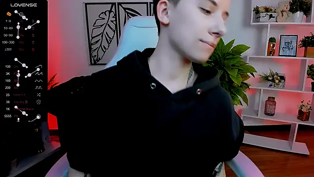 Snapshot of _Rein_ramm chatting on 02/24/25, 06:16 Rein ramm online show from 02/24/25, 06:16