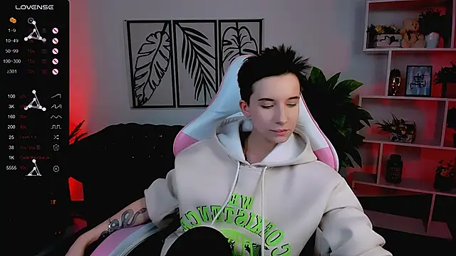 Snapshot of _Rein_ramm chatting on 02/27/25, 12:23 Rein ramm online show from 02/27/25, 12:23