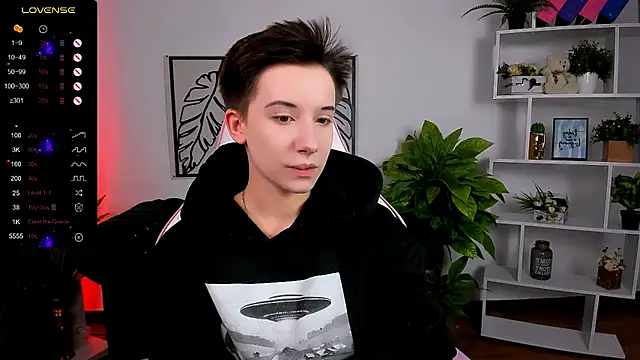 Snapshot of _Rein_ramm chatting on 03/04/25, 06:04 Rein ramm online show from 03/04/25, 06:04