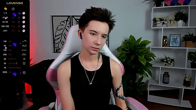 Snapshot of _Rein_ramm chatting on 03/04/25, 09:07 Rein ramm online show from 03/04/25, 09:07