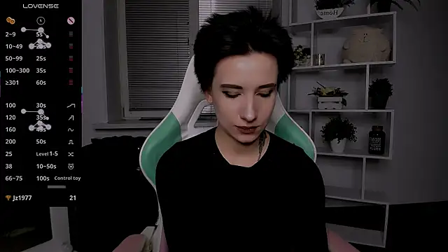 Snapshot of _Rein_ramm chatting on 10/17/25, 08:11 Rein ramm online show from 10/17/25, 08:11