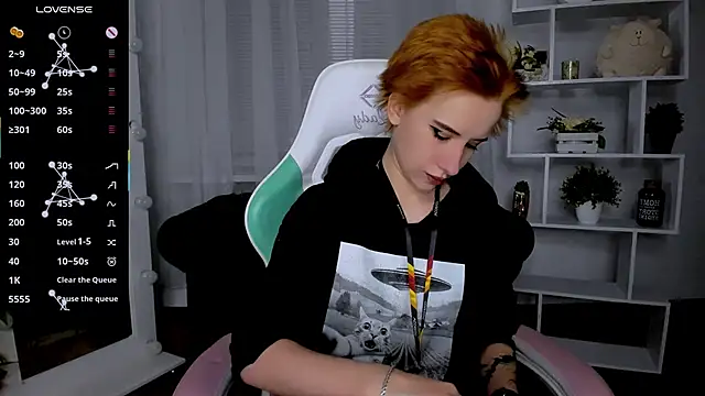 Snapshot of _Rein_ramm chatting on 11/16/25, 06:13 Rein ramm online show from 11/16/25, 06:13