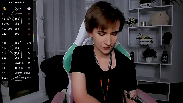 Snapshot of _Rein_ramm chatting on 11/27/25, 06:43 Rein ramm online show from 11/27/25, 06:43