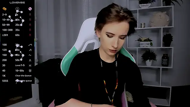 Snapshot of _Rein_ramm chatting on 11/30/25, 06:45 Rein ramm online show from 11/30/25, 06:45