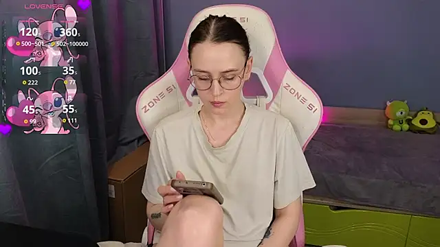 Snapshot of Sweet_frosti chatting on 07/04/26, 03:35 Sweet frosti online show from 07/04/26, 03:35