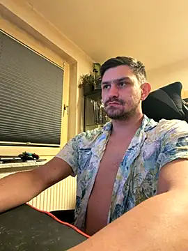 Snapshot of Shaiiboy chatting on 11/03/25, 01:29 Shaiiboy online show from 11/03/25, 01:29