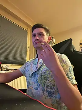 Snapshot of Shaiiboy chatting on 03/02/26, 12:13 Shaiiboy online show from 03/02/26, 12:13