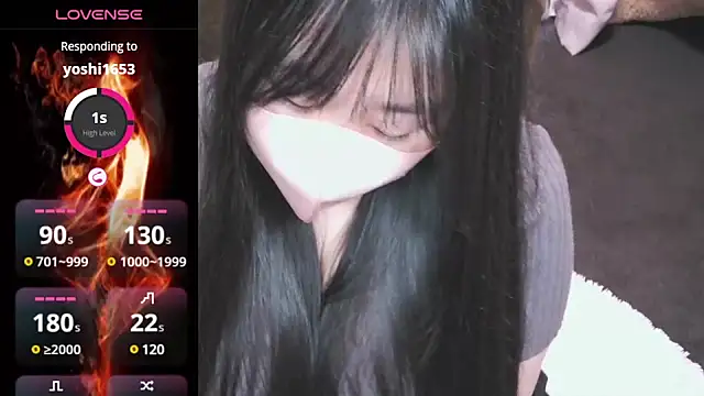 yuinyan3150 online show from 12/04/24, 12:30