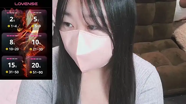 yuinyan3150 online show from 01/18/25, 06:32