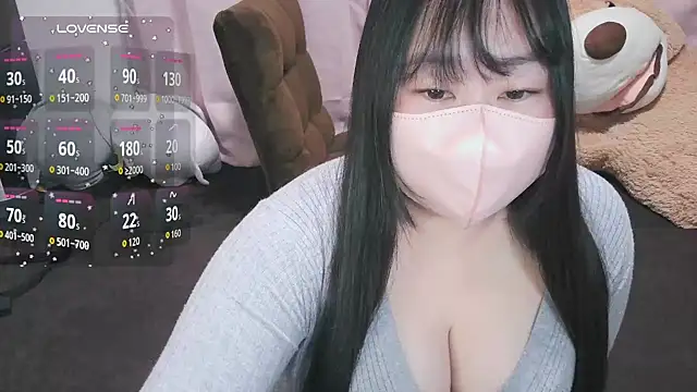 yuinyan3150 online show from 01/10/26, 08:21