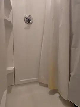 Snapshot of StrokinSnowman chatting on 12/24/24, 05:44 StrokinSnowman online show from 12/24/24, 05:44