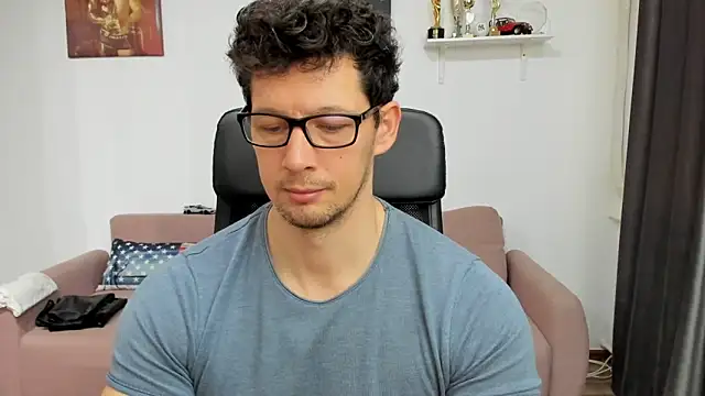 BrutusK08 online show from 02/04/25, 06:25