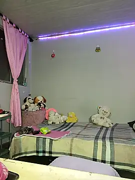 KATYGONZALEZ online show from 02/22/25, 11:02