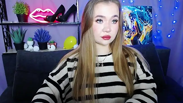 Snapshot of StacyYellig chatting on 01/20/25, 07:57 StacyYellig online show from 01/20/25, 07:57