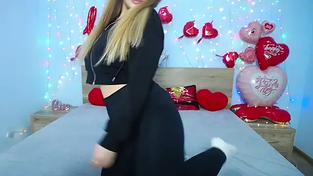 Snapshot of StacyYellig chatting on 02/07/25, 11:13 StacyYellig online show from 02/07/25, 11:13