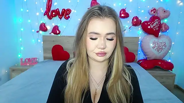 Snapshot of StacyYellig chatting on 02/18/25, 03:54 StacyYellig online show from 02/18/25, 03:54