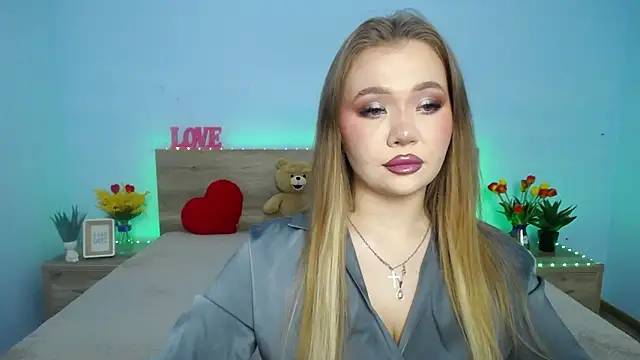 Snapshot of StacyYellig chatting on 03/08/25, 08:25 StacyYellig online show from 03/08/25, 08:25