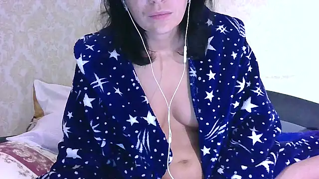 StunnigArt online show from 04/18/26, 01:09