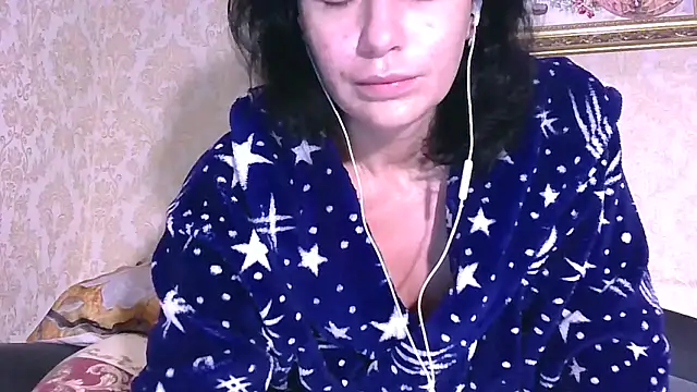 StunnigArt online show from 04/19/26, 01:16