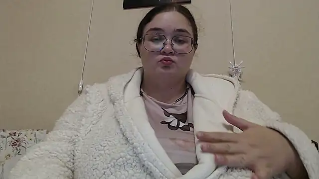  mika in passion online show from 09/28/25, 07:30