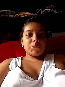 Snapshot of stefanie010 chatting on 02/02/25, 04:22 stefanie010 online show from 02/02/25, 04:22