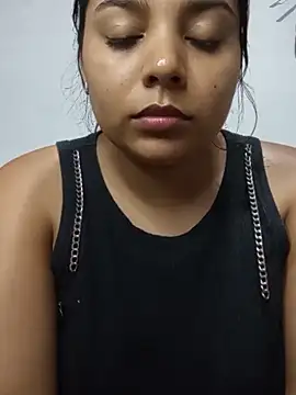 stefanie010 online show from 05/31/26, 06:42