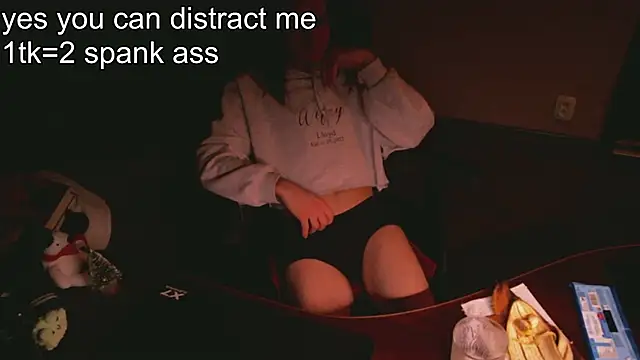 Snapshot of izilizi_23 chatting on 12/19/24, 06:01 izilizi 23 online show from 12/19/24, 06:01