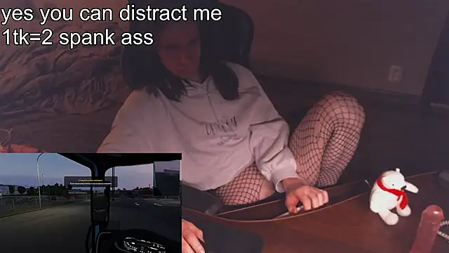 Snapshot of izilizi_23 chatting on 12/28/24, 03:59 izilizi 23 online show from 12/28/24, 03:59