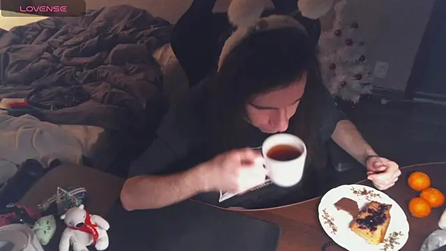 Snapshot of izilizi_23 chatting on 01/10/25, 08:26 izilizi 23 online show from 01/10/25, 08:26