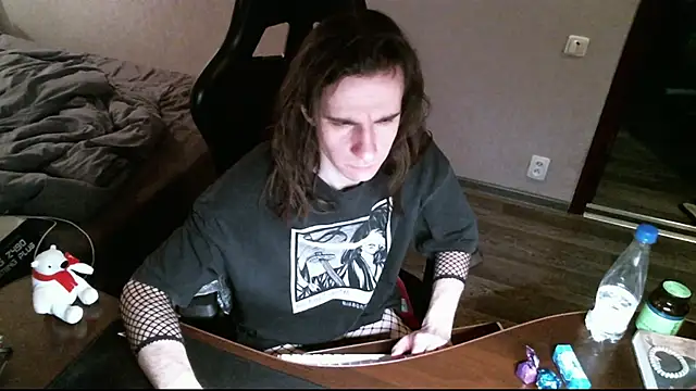 Snapshot of izilizi_23 chatting on 02/14/25, 05:14 izilizi 23 online show from 02/14/25, 05:14