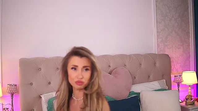 Snapshot of EnjoyableEmma chatting on 01/30/25, 10:40 EnjoyableEmma online show from 01/30/25, 10:40