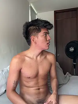 santiago 01 online show from 12/15/24, 04:15