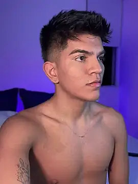 santiago 01 online show from 01/14/25, 03:32