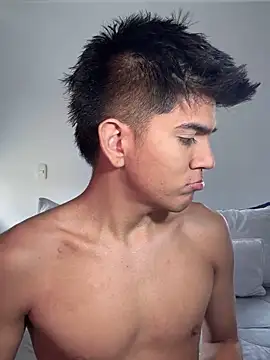 santiago 01 online show from 02/23/25, 02:14