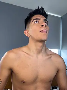 santiago 01 online show from 10/19/25, 07:03