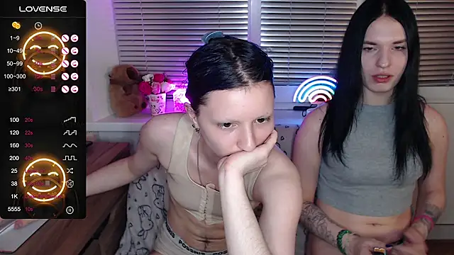 Snapshot of sky9669 chatting on 10/08/25, 03:53 sky9669 online show from 10/08/25, 03:53