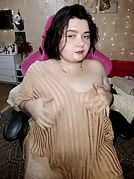 Snapshot of DenisHailey chatting on 09/25/25, 05:38 DenisHailey online show from 09/25/25, 05:38