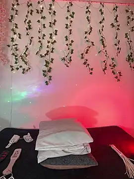 Snapshot of im_marianaG chatting on 02/23/26, 06:16 im marianaG online show from 02/23/26, 06:16